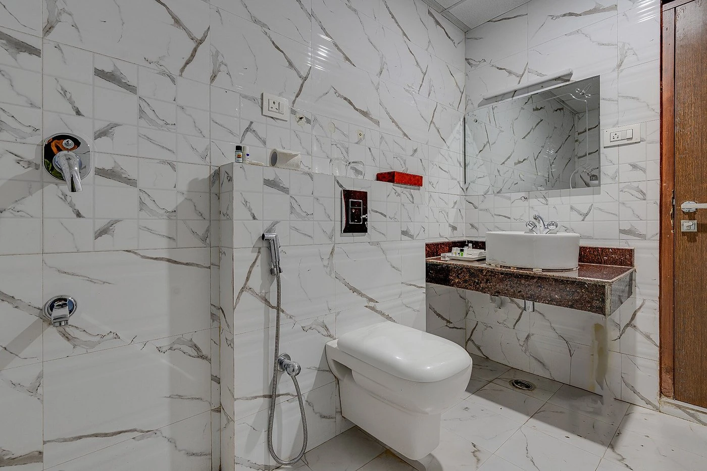 Deluxe room ensuite bathroom at Hotel Sparrow Deluxe room ensuite bathroom at Hotel Sparrow